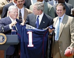 300px-Bob_Kraft-George_Bush-Bill_Belichick